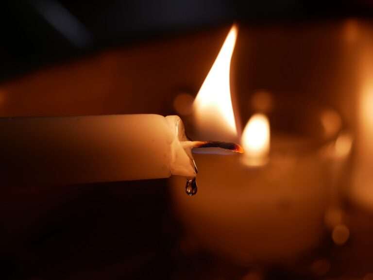candle, flame, candlelight, burning, fire, light, melting, melt, reflection